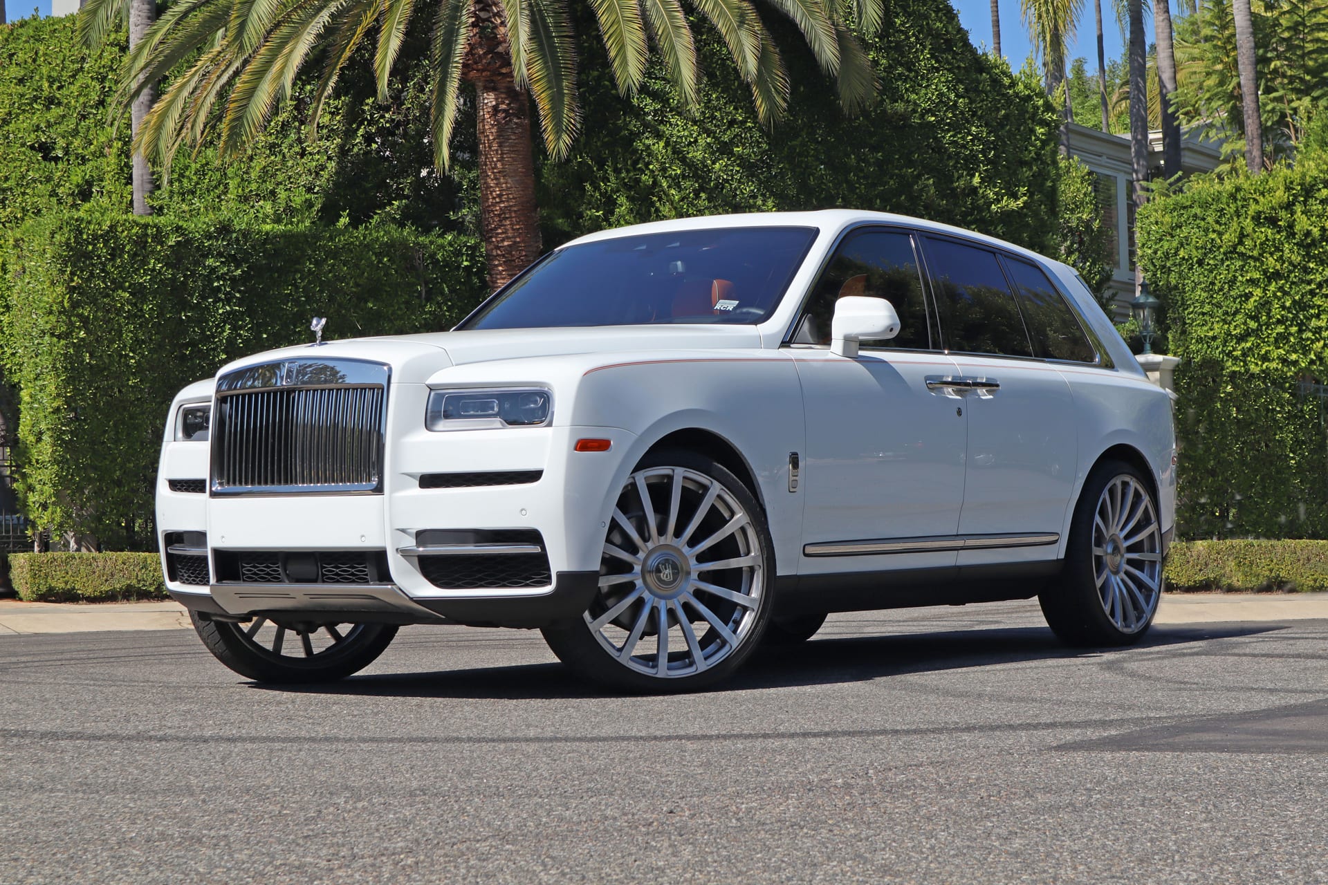 Rolls-Royce Cullinan Rental Los Angeles